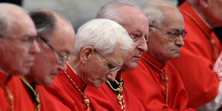 Папа Франциск продолжает удивлять новшествами: в крупных итальянских городах больше нет кардиналов
